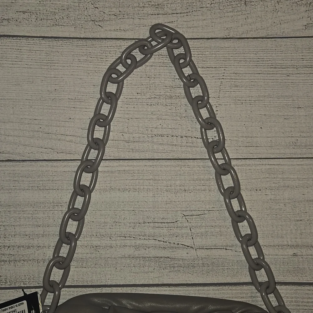 Badgley Mischka Wrapped Frame Clutch Shoulder Bag w/ Chain Link Gray NWT